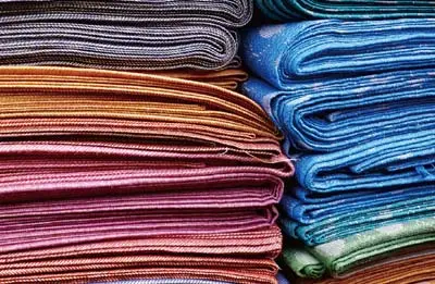 Fixatif de couleur améliore la solidité de la couleur